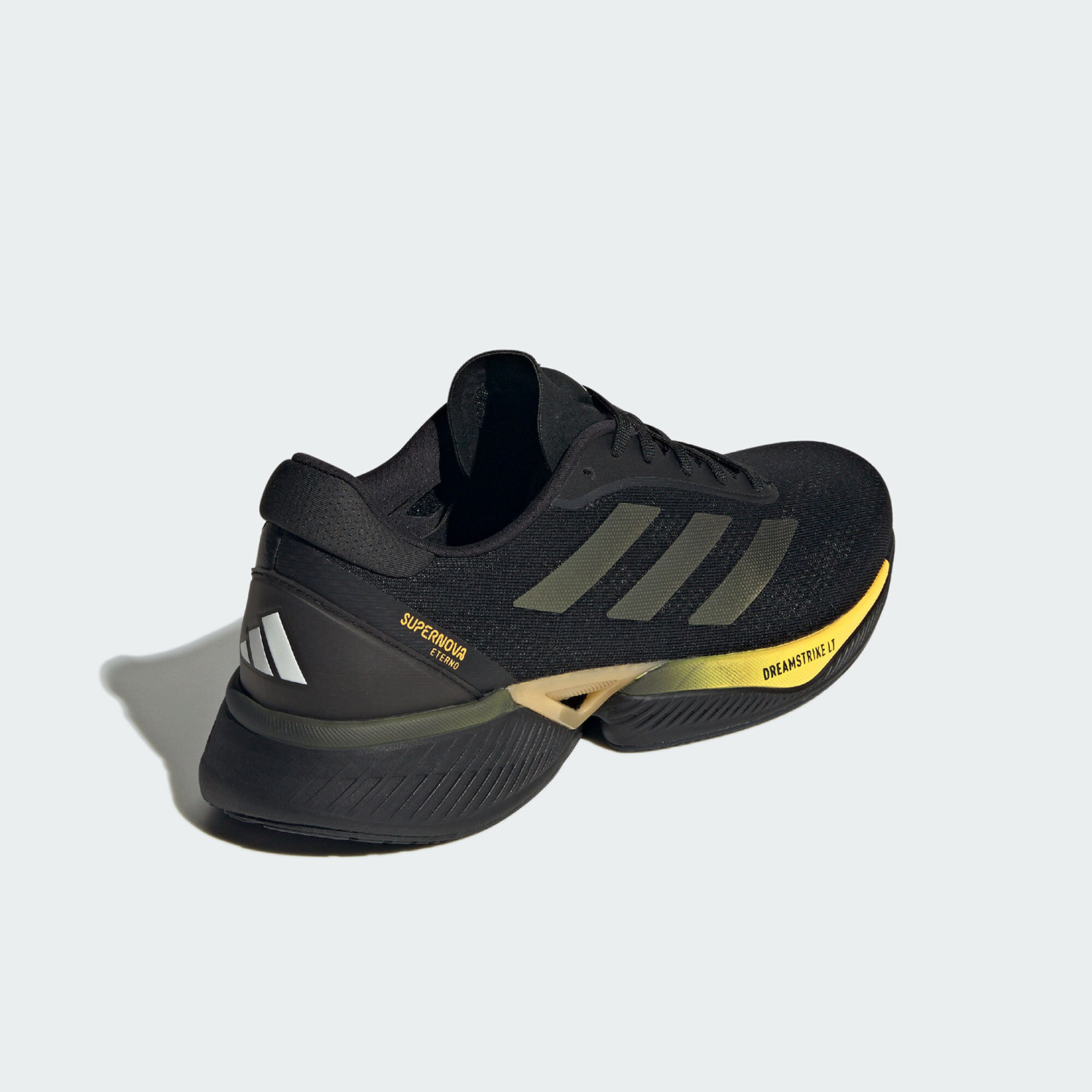Oryginalne, nowe, lekkie i wyt – Men Shoes Running Adidas recenzja i cena