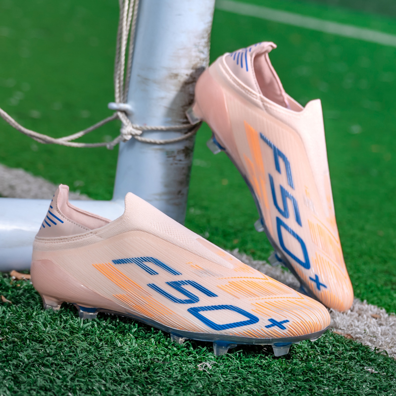 Oddychające korki piłkarskie m – Men Shoes Must Have recenzja i cena